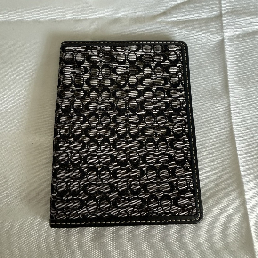 Vintage Coach Black Gray Mini Signature C Bifold Passport Case/Wallet/Holder